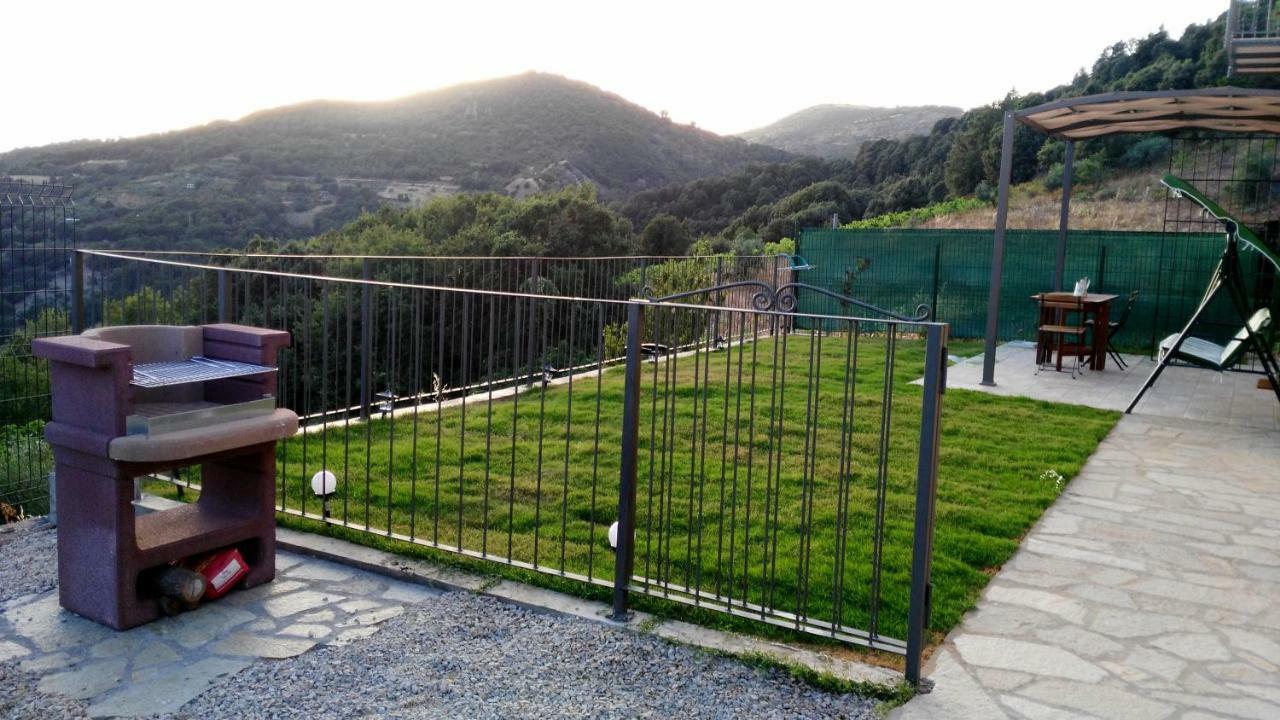 La Peonia Casa Vacanze In Montagna Prato Verde Panorama Stupendo Sardegna Seùlo Buitenkant foto